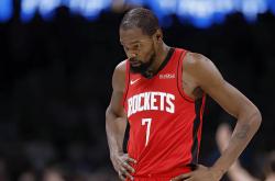 九游体育- 杜兰特在曼联比赛中连败,出色防守引发热议的球员 