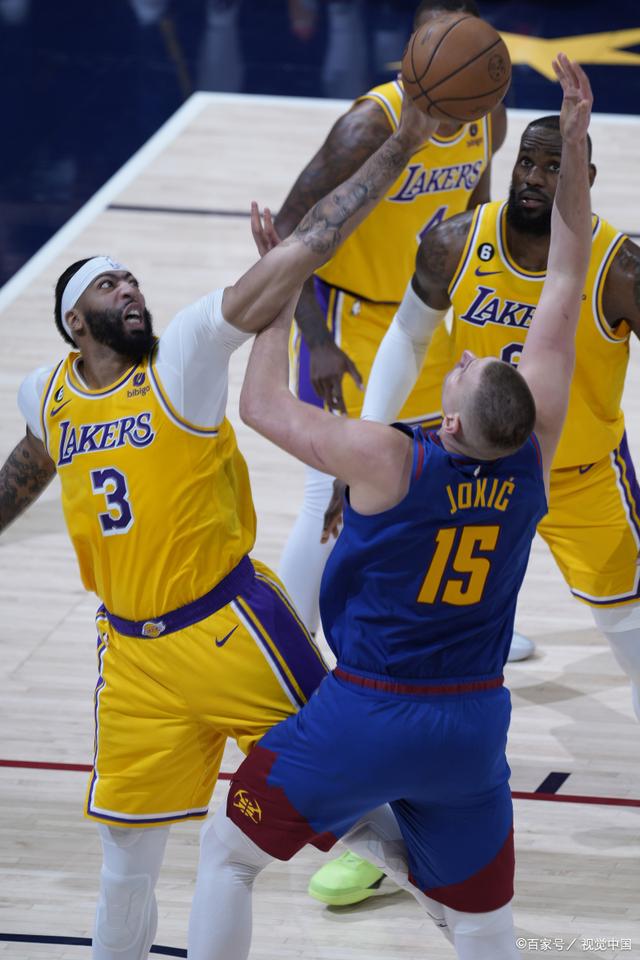 Rookie关键节点突破纪录，湖人带队取胜！的简单介绍